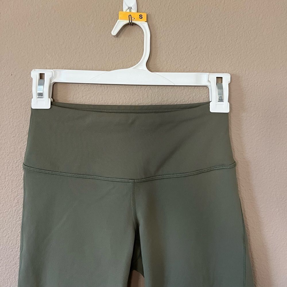 Prana Transform Capri Leggings - Picture 2 of 7